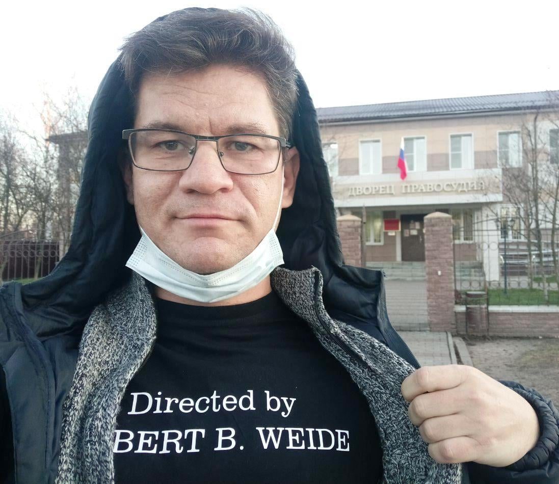 иванов сомб. журналист получил. журналист получил. военные журналисты на первом. корреспонденты бесстыжие.