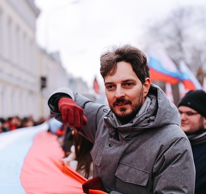 Блогер Максим Кац заочно арестован за фейки об армии РФ - Фонд «Центр ...